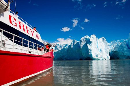 Torres del Paine y Navegación al Glaciar Grey